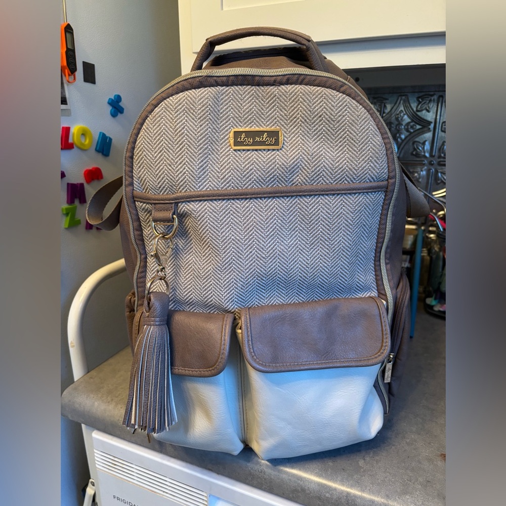 Itzy ritzy large diaper bag